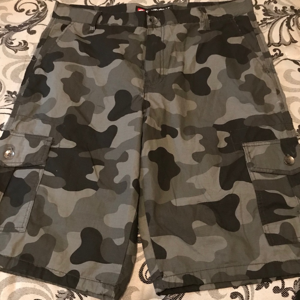 South Pole Cargo Shorts - size: 36